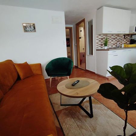 Apartmani Obala Baska  Exterior photo