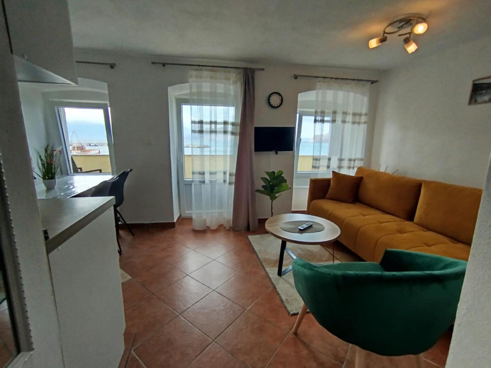 Apartmani Obala Baska  Exterior photo